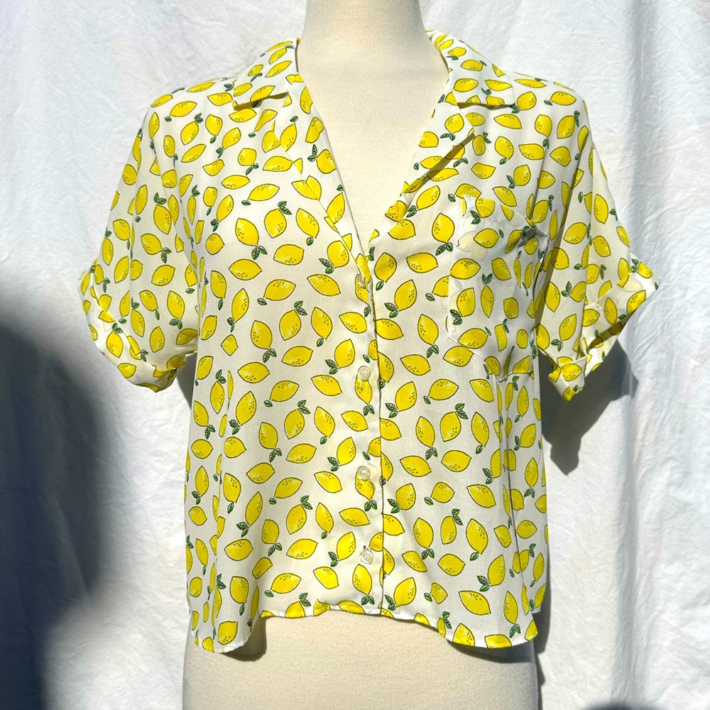 Women’s shirt